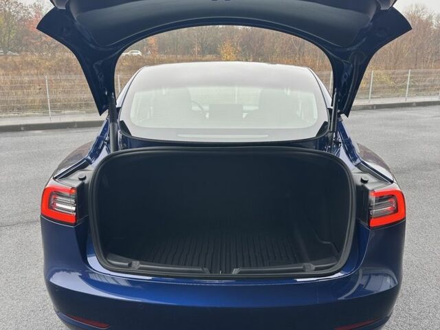 Синий Тесла Модель 3, объемом двигателя 0 л и пробегом 56 тыс. км за 22000 $, фото 9 на Automoto.ua