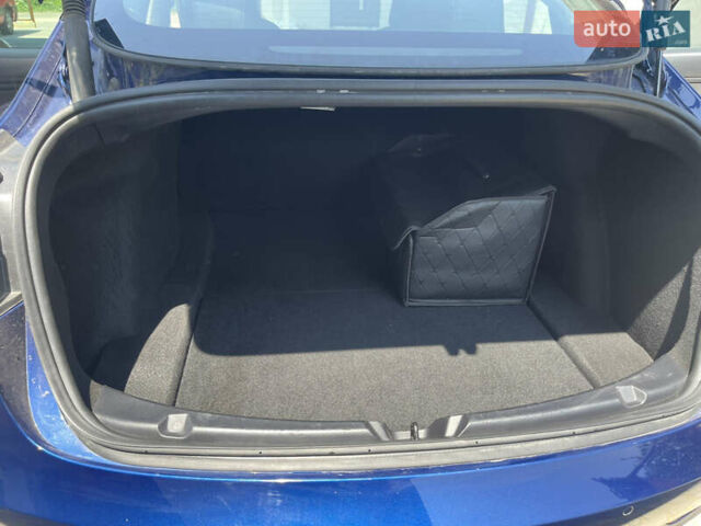 Синій Тесла Модель 3, об'ємом двигуна 0 л та пробігом 171 тис. км за 17500 $, фото 24 на Automoto.ua