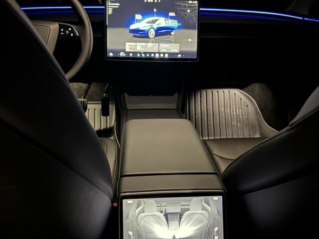Синій Тесла Модель 3, об'ємом двигуна 0 л та пробігом 3 тис. км за 27900 $, фото 6 на Automoto.ua