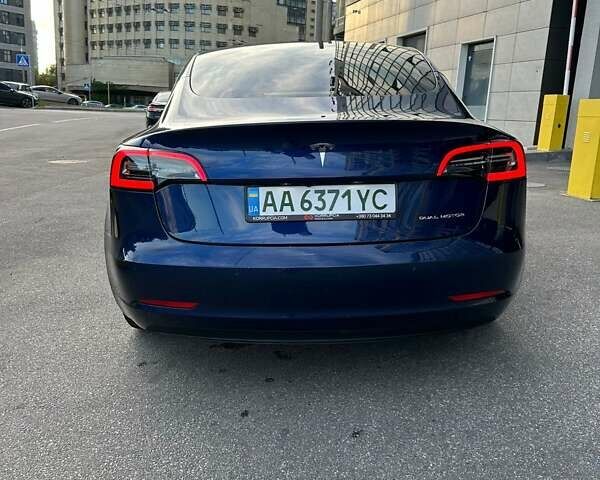 Тесла Модель 3 2022 у Києві на Automoto.ua Синій Тесла Модель 3, об'ємом двигуна 0 л та пробігом 60 тис. км за 24300 $, фото 3 на Automoto.ua