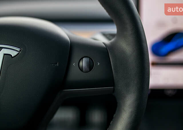 Синій Тесла Модель 3, об'ємом двигуна 0 л та пробігом 27 тис. км за 34999 $, фото 57 на Automoto.ua