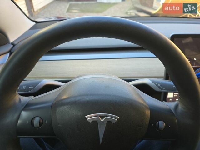 Синій Тесла Модель 3, об'ємом двигуна 0 л та пробігом 125 тис. км за 18000 $, фото 16 на Automoto.ua