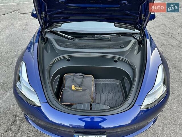 Тесла Модель 3 2022 в Днепре (Днепропетровске) на Automoto.ua Синий Тесла Модель 3, объемом двигателя 0 л и пробегом 28 тыс. км за 23500 $, фото 48 на Automoto.ua