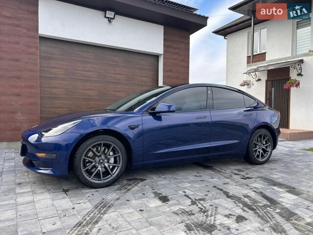 Синий Тесла Модель 3, объемом двигателя 0 л и пробегом 65 тыс. км за 21500 $, фото 4 на Automoto.ua