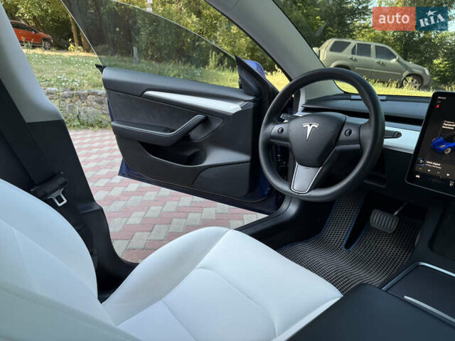 Тесла Модель 3 2022 в Днепре (Днепропетровске) на Automoto.ua Синий Тесла Модель 3, объемом двигателя 0 л и пробегом 25 тыс. км за 21200 $, фото 37 на Automoto.ua