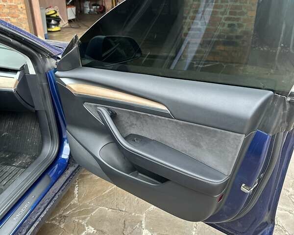 Синий Тесла Модель 3, объемом двигателя 0 л и пробегом 55 тыс. км за 21000 $, фото 12 на Automoto.ua