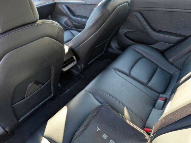 Синий Тесла Модель 3, объемом двигателя 0 л и пробегом 28 тыс. км за 9200 $, фото 14 на Automoto.ua