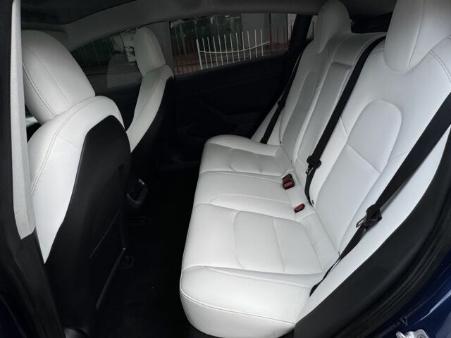 Синий Тесла Модель 3, объемом двигателя 0 л и пробегом 59 тыс. км за 20500 $, фото 16 на Automoto.ua