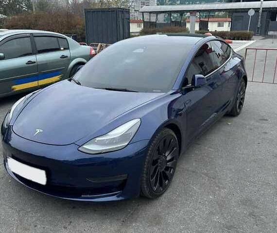 Тесла Модель 3 2022 у Львові на Automoto.ua Синій Тесла Модель 3, об'ємом двигуна 0 л та пробігом 36 тис. км за 18000 $, фото 2 на Automoto.ua