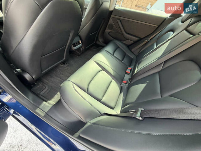 Синій Тесла Модель 3, об'ємом двигуна 0 л та пробігом 82 тис. км за 22900 $, фото 16 на Automoto.ua