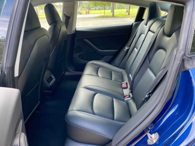 Синій Тесла Модель 3, об'ємом двигуна 0 л та пробігом 28 тис. км за 9100 $, фото 10 на Automoto.ua