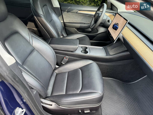 Синий Тесла Модель 3, объемом двигателя 0 л и пробегом 96 тыс. км за 19999 $, фото 43 на Automoto.ua