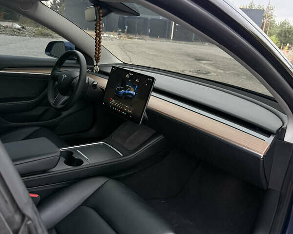 Тесла Модель 3 2022 в Харькове на Automoto.ua Синий Тесла Модель 3, объемом двигателя 0 л и пробегом 52 тыс. км за 24999 $, фото 11 на Automoto.ua