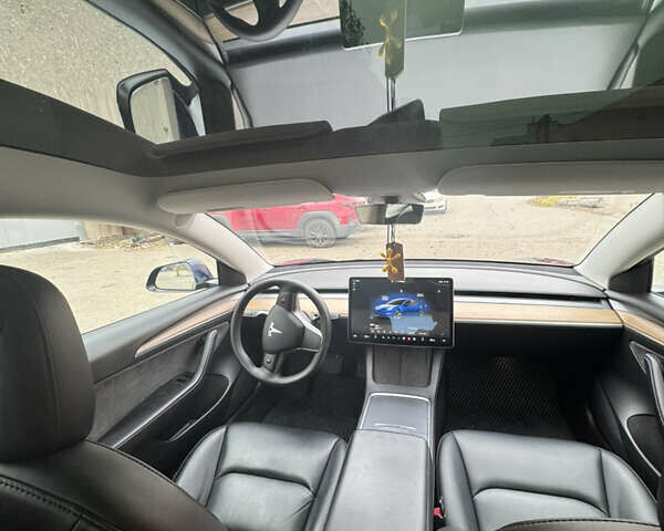 Тесла Модель 3 2022 у Києві на Automoto.ua Синій Тесла Модель 3, об'ємом двигуна 0 л та пробігом 70 тис. км за 21500 $, фото 14 на Automoto.ua