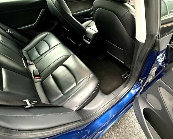 Синий Тесла Модель 3, объемом двигателя 0 л и пробегом 220 тыс. км за 18700 $, фото 4 на Automoto.ua