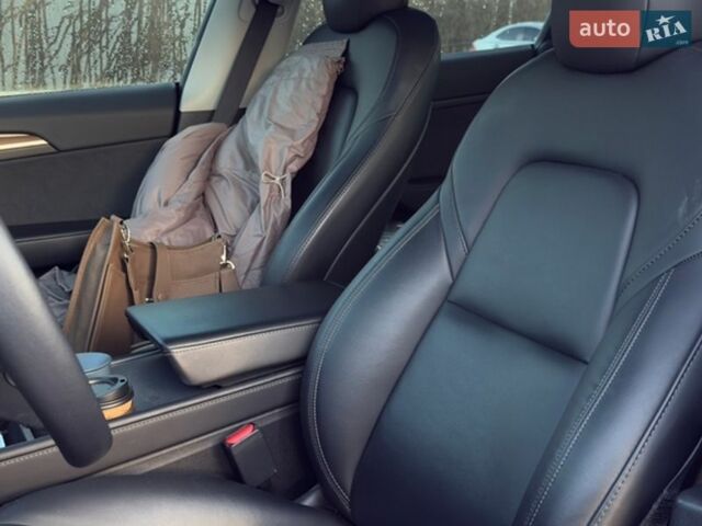 Синий Тесла Модель 3, объемом двигателя 0 л и пробегом 82 тыс. км за 19900 $, фото 8 на Automoto.ua