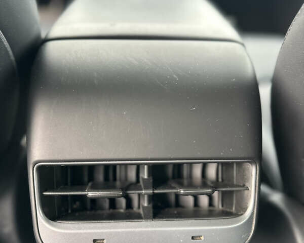 Синий Тесла Модель 3, объемом двигателя 0 л и пробегом 192 тыс. км за 15500 $, фото 15 на Automoto.ua