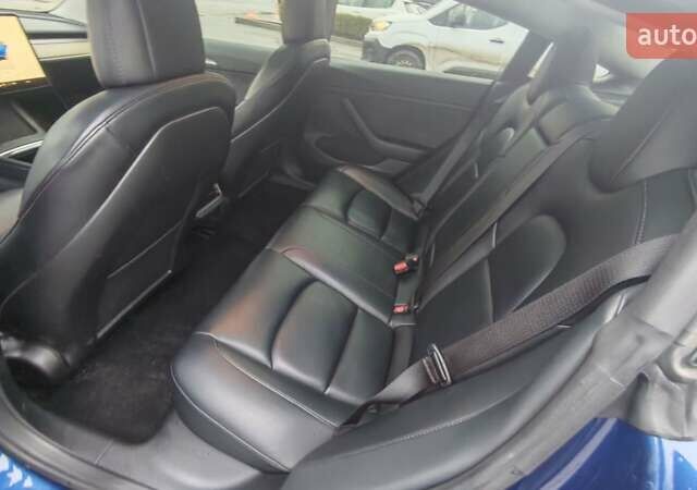 Синій Тесла Модель 3, об'ємом двигуна 0 л та пробігом 121 тис. км за 19500 $, фото 10 на Automoto.ua