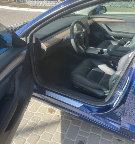 Синий Тесла Модель 3, объемом двигателя 0 л и пробегом 38 тыс. км за 21300 $, фото 8 на Automoto.ua