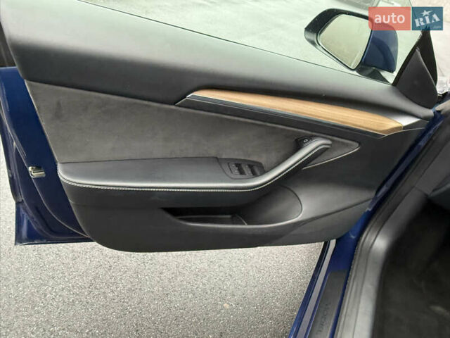 Синий Тесла Модель 3, объемом двигателя 0 л и пробегом 70 тыс. км за 19700 $, фото 8 на Automoto.ua