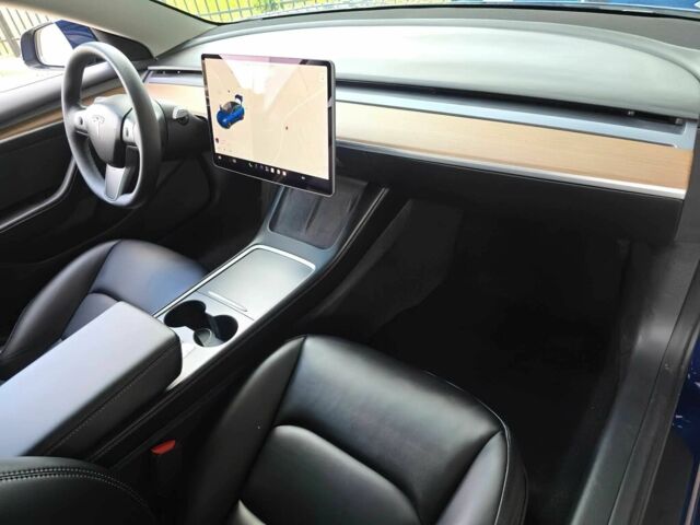 Синій Тесла Модель 3, об'ємом двигуна 0 л та пробігом 15 тис. км за 8895 $, фото 6 на Automoto.ua