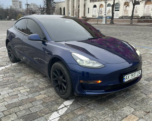 Синий Тесла Модель 3, объемом двигателя 0 л и пробегом 68 тыс. км за 20900 $, фото 4 на Automoto.ua