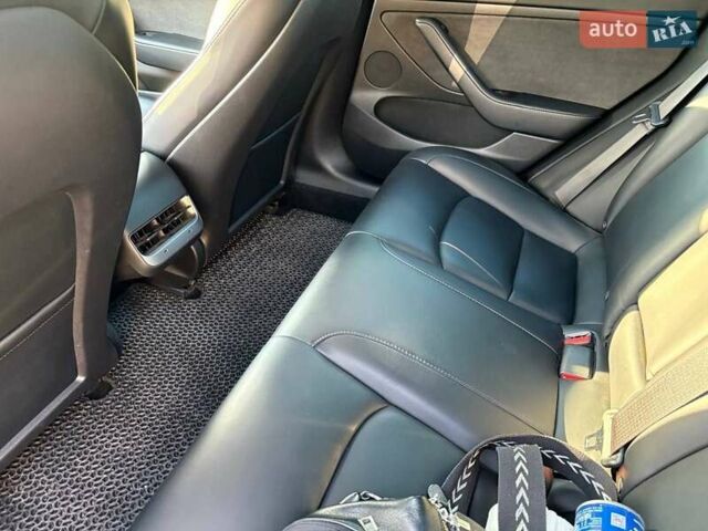 Синій Тесла Модель 3, об'ємом двигуна 0 л та пробігом 30 тис. км за 24550 $, фото 15 на Automoto.ua