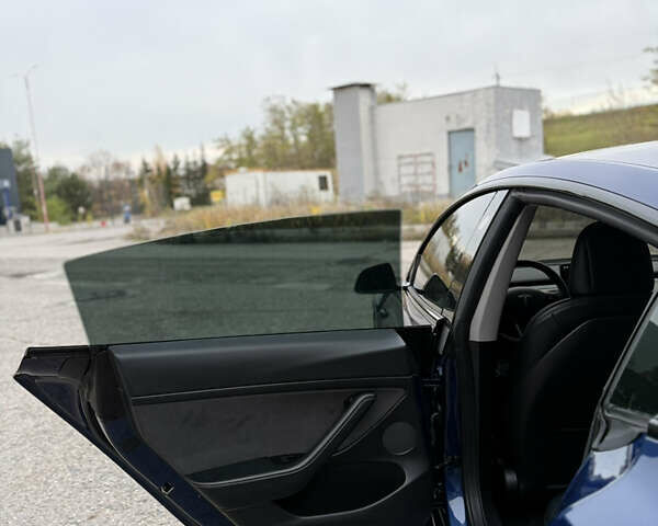 Тесла Модель 3 2022 в Харькове на Automoto.ua Синий Тесла Модель 3, объемом двигателя 0 л и пробегом 52 тыс. км за 24999 $, фото 17 на Automoto.ua
