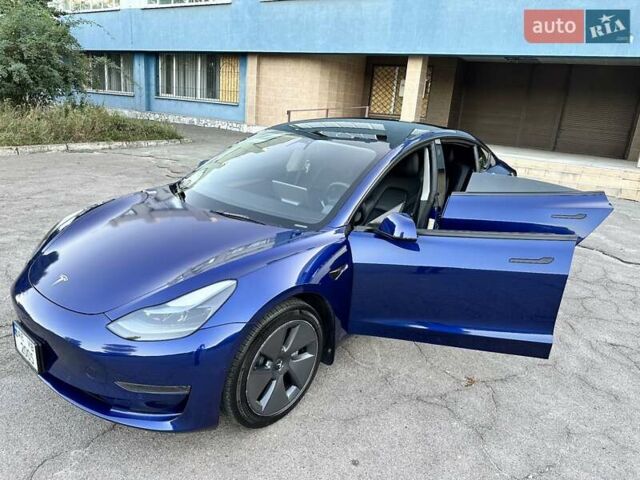 Тесла Модель 3 2022 в Днепре (Днепропетровске) на Automoto.ua Синий Тесла Модель 3, объемом двигателя 0 л и пробегом 28 тыс. км за 23500 $, фото 38 на Automoto.ua
