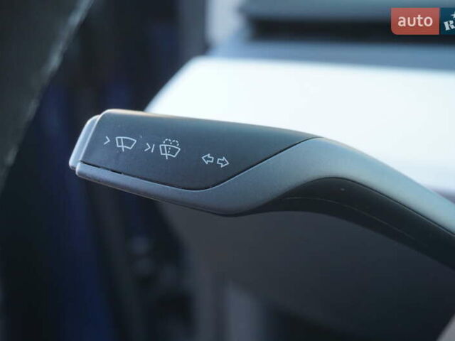 Синий Тесла Модель 3, объемом двигателя 0 л и пробегом 58 тыс. км за 22900 $, фото 42 на Automoto.ua