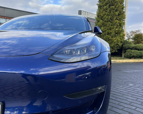 Синий Тесла Модель 3, объемом двигателя 0 л и пробегом 37 тыс. км за 21999 $, фото 8 на Automoto.ua