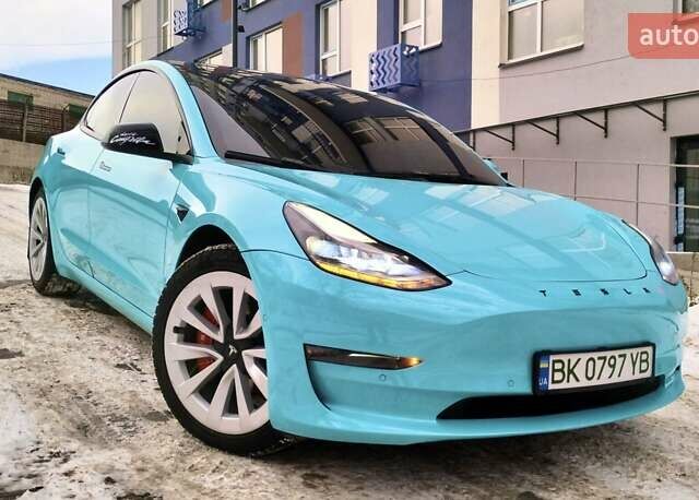 Синий Тесла Модель 3, объемом двигателя 0 л и пробегом 108 тыс. км за 18700 $, фото 1 на Automoto.ua