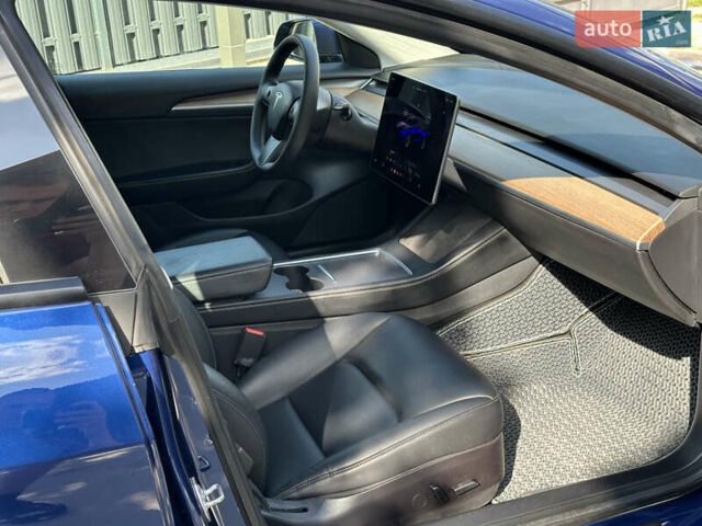 Синий Тесла Модель 3, объемом двигателя 0 л и пробегом 123 тыс. км за 15600 $, фото 9 на Automoto.ua