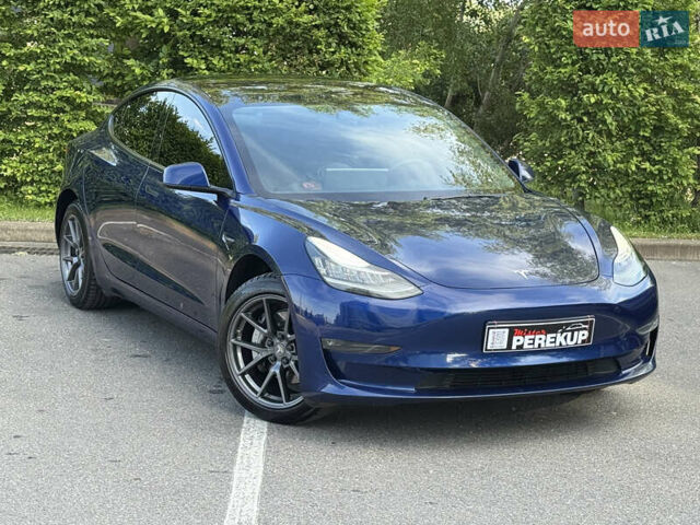 Синий Тесла Модель 3, объемом двигателя 0 л и пробегом 96 тыс. км за 19999 $, фото 2 на Automoto.ua