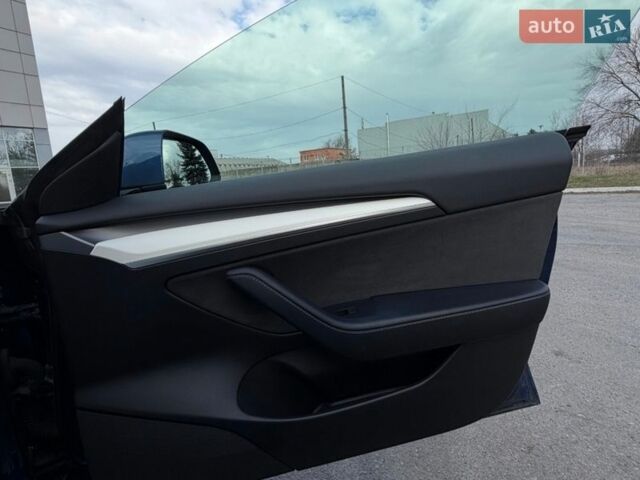 Синій Тесла Модель 3, об'ємом двигуна 0 л та пробігом 40 тис. км за 20000 $, фото 6 на Automoto.ua