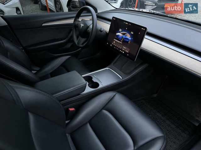 Синий Тесла Модель 3, объемом двигателя 0 л и пробегом 53 тыс. км за 19500 $, фото 6 на Automoto.ua