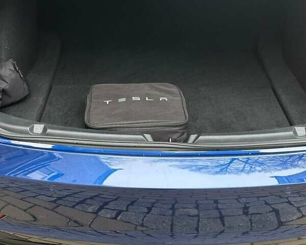 Синій Тесла Модель 3, об'ємом двигуна 0 л та пробігом 80 тис. км за 23500 $, фото 11 на Automoto.ua