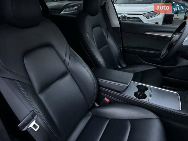 Синий Тесла Модель 3, объемом двигателя 0 л и пробегом 53 тыс. км за 19500 $, фото 7 на Automoto.ua