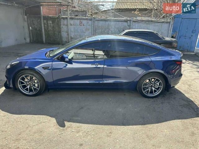 Синій Тесла Модель 3, об'ємом двигуна 0 л та пробігом 21 тис. км за 25100 $, фото 4 на Automoto.ua