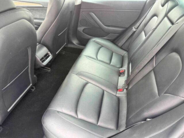 Синий Тесла Модель 3, объемом двигателя 0 л и пробегом 15 тыс. км за 9600 $, фото 11 на Automoto.ua