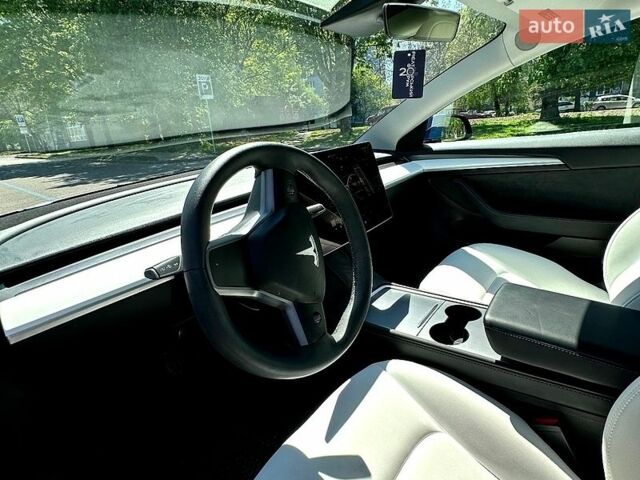 Синий Тесла Модель 3, объемом двигателя 0 л и пробегом 25 тыс. км за 21999 $, фото 9 на Automoto.ua
