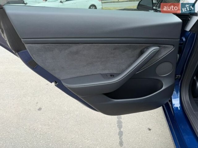 Синий Тесла Модель 3, объемом двигателя 0 л и пробегом 36 тыс. км за 19900 $, фото 20 на Automoto.ua