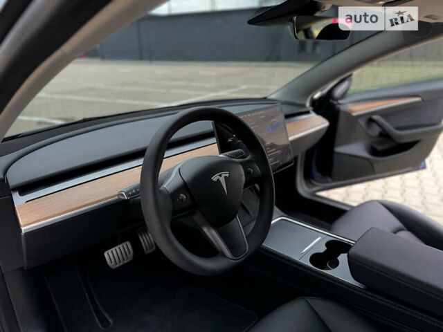 Синий Тесла Модель 3, объемом двигателя 0 л и пробегом 7 тыс. км за 33500 $, фото 2 на Automoto.ua