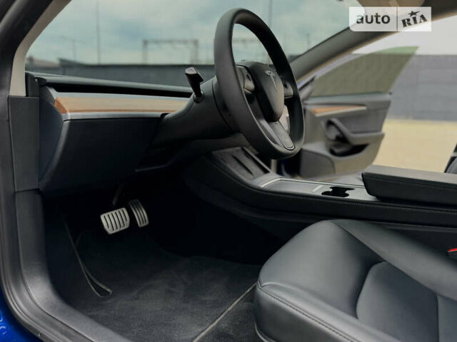 Синий Тесла Модель 3, объемом двигателя 0 л и пробегом 7 тыс. км за 33500 $, фото 3 на Automoto.ua
