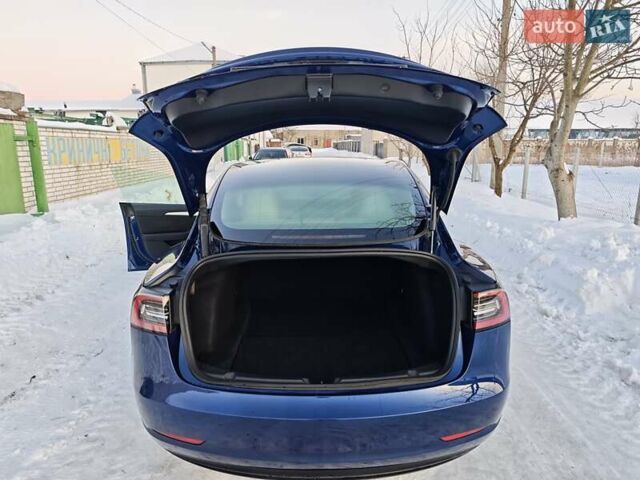Синий Тесла Модель 3, объемом двигателя 0 л и пробегом 57 тыс. км за 19999 $, фото 14 на Automoto.ua