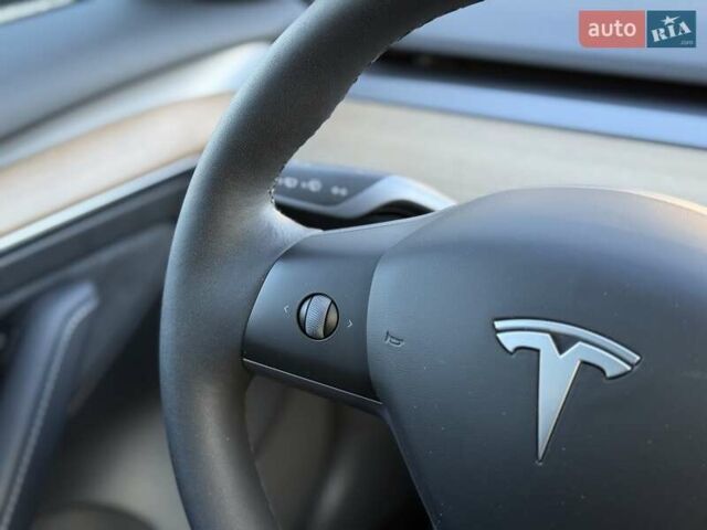 Синій Тесла Модель 3, об'ємом двигуна 0 л та пробігом 21 тис. км за 20999 $, фото 114 на Automoto.ua
