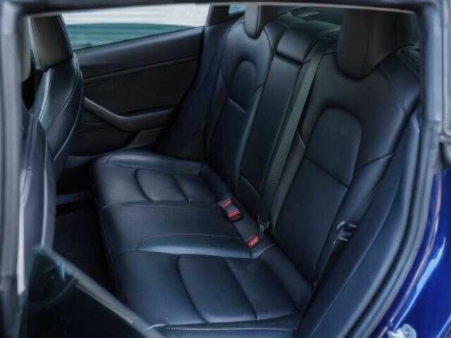 Синий Тесла Модель 3, объемом двигателя 0 л и пробегом 39 тыс. км за 19800 $, фото 12 на Automoto.ua