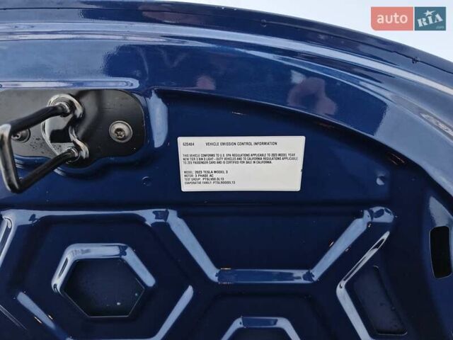 Синий Тесла Модель 3, объемом двигателя 0 л и пробегом 57 тыс. км за 19999 $, фото 28 на Automoto.ua