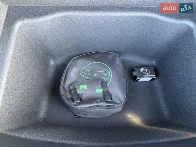 Синій Тесла Модель 3, об'ємом двигуна 0 л та пробігом 21 тис. км за 20999 $, фото 59 на Automoto.ua