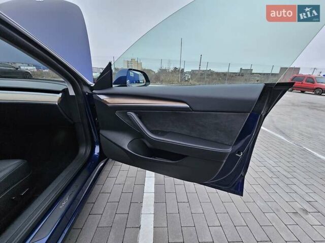 Синий Тесла Модель 3, объемом двигателя 0 л и пробегом 23 тыс. км за 26449 $, фото 36 на Automoto.ua